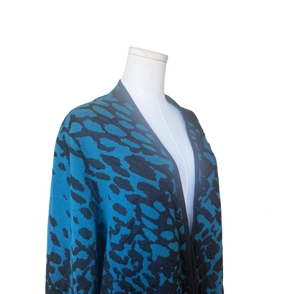 Chicos Long Blue‎ Animal Leopard Print Cardigan Sweater Size L Cotton Cheetah
